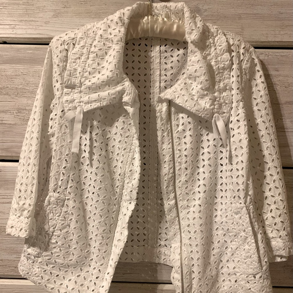 Ann Taylor Loft White Zip Up Top - Picture 6 of 6